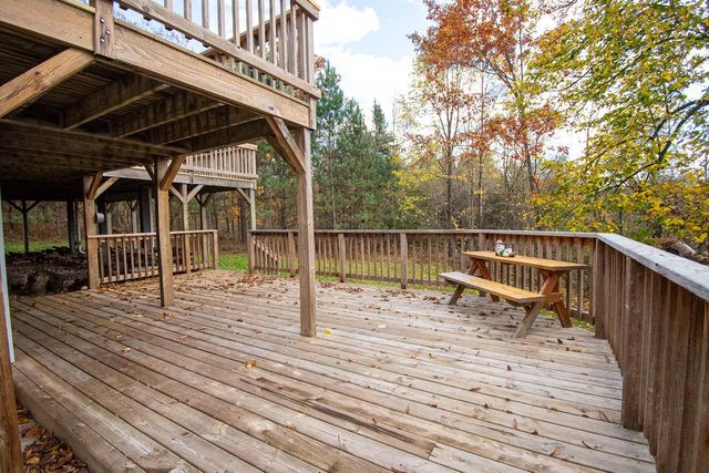 E516 Rustad ROAD, Iola, WI 54945