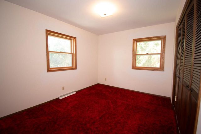 E516 Rustad ROAD, Iola, WI 54945