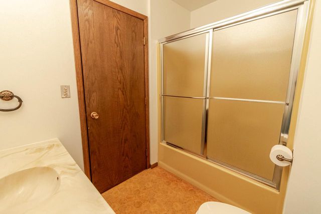 E516 Rustad ROAD, Iola, WI 54945