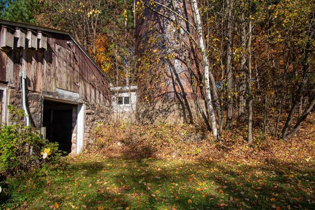 E516 Rustad ROAD, Iola, WI 54945