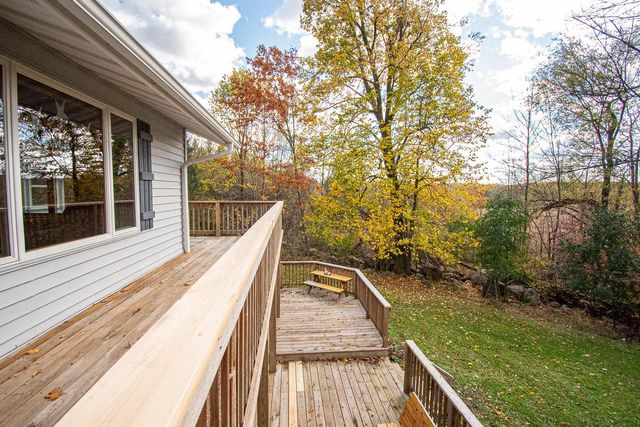 E516 Rustad ROAD, Iola, WI 54945