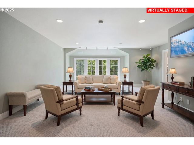 1500 Se WAVERLY Dr, Portland, OR 97222