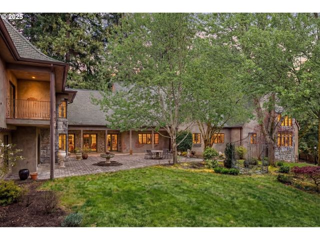 1500 Se WAVERLY Dr, Portland, OR 97222