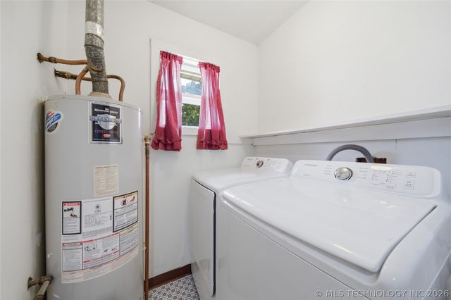 428 E 4th Street, Claremore, OK 74017
