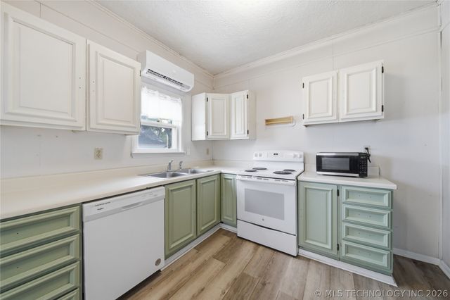 428 E 4th Street, Claremore, OK 74017