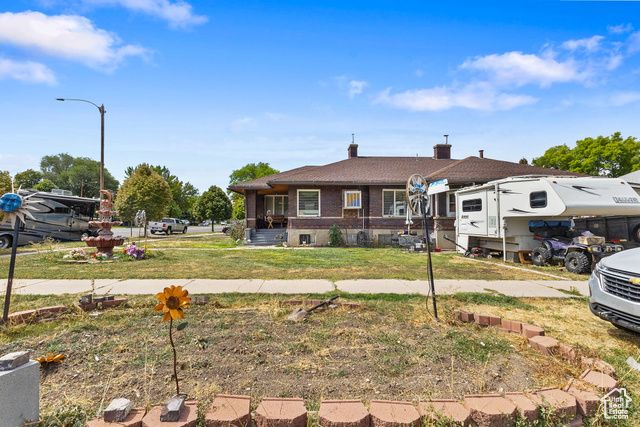 393 E CENTER ST, Springville, UT 84663