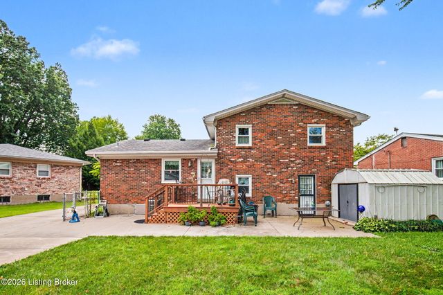 8312 Ende Ln, Louisville, KY 40219