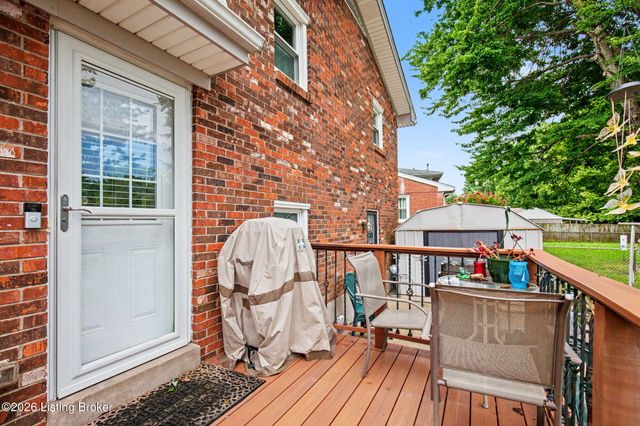 8312 Ende Ln, Louisville, KY 40219
