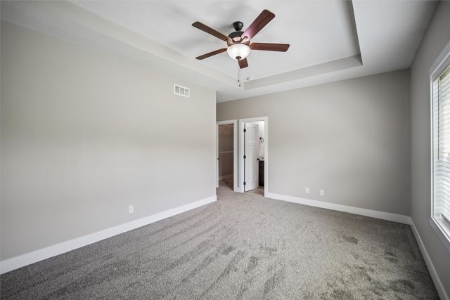14406 Holcomb Avenue, Urbandale, IA 50323