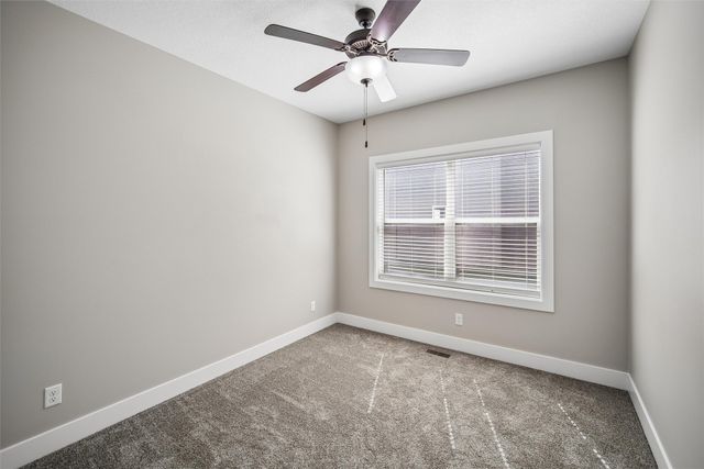14406 Holcomb Avenue, Urbandale, IA 50323