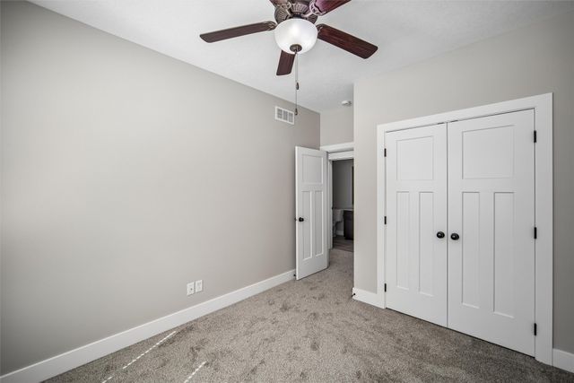 14406 Holcomb Avenue, Urbandale, IA 50323