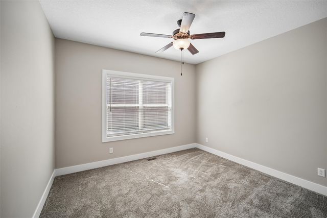 14406 Holcomb Avenue, Urbandale, IA 50323