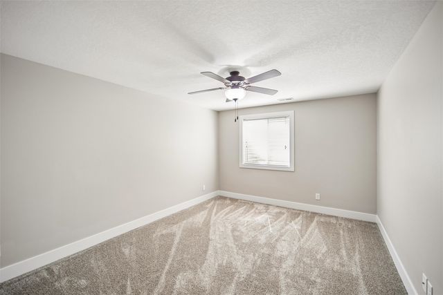 14406 Holcomb Avenue, Urbandale, IA 50323