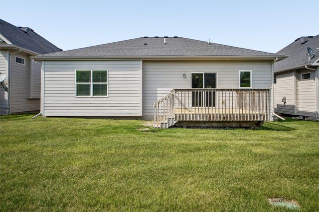14406 Holcomb Avenue, Urbandale, IA 50323