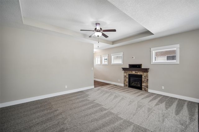 14406 Holcomb Avenue, Urbandale, IA 50323