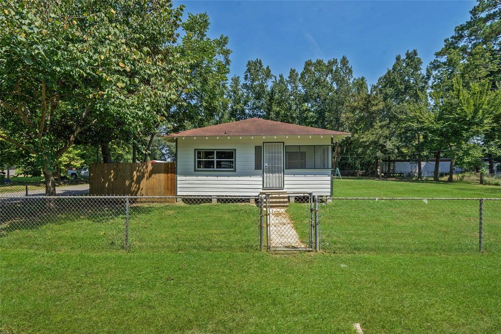 701 Clay Street, Cleveland, TX 77327