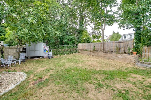 15 Spencer Drive, North Kingstown, RI 02852