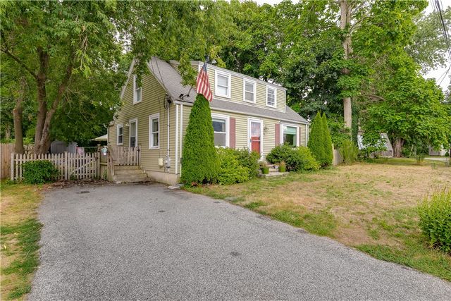 15 Spencer Drive, North Kingstown, RI 02852