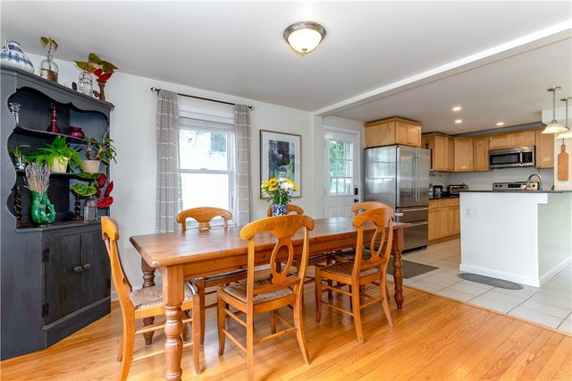 15 Spencer Drive, North Kingstown, RI 02852