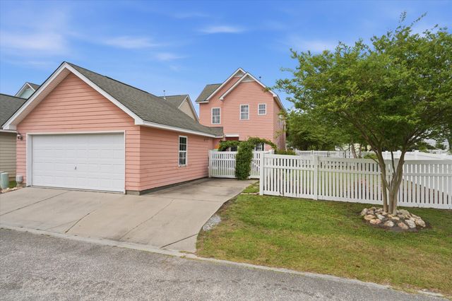 215 Trillium Avenue, Summerville, SC 29483