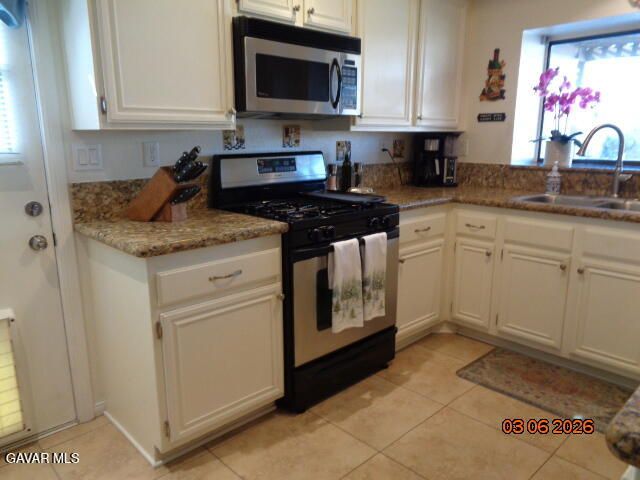 43043 Flag Street, Lancaster, CA 93536