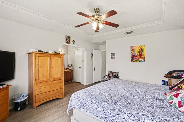 2808 Southpark Lane, Fort Worth, TX 76133