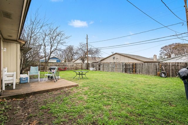 2808 Southpark Lane, Fort Worth, TX 76133
