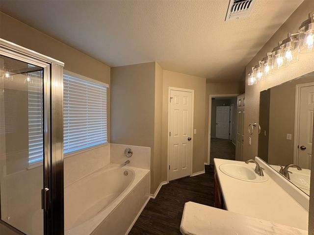 6808 Sabrina DR, Austin, TX 78747