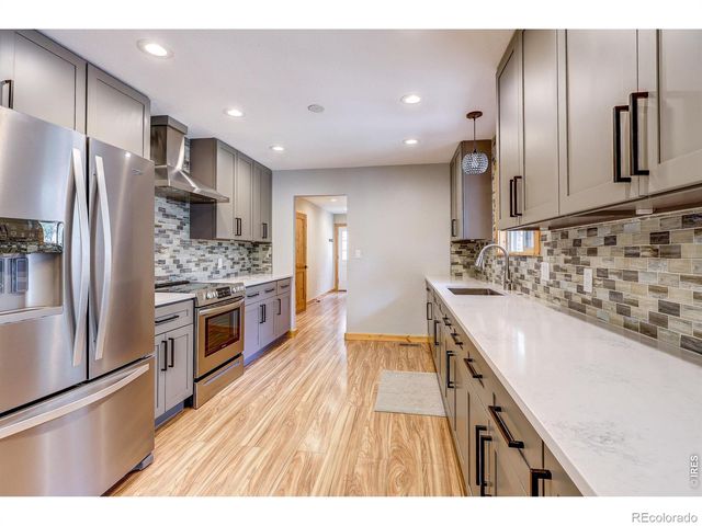 166 Cherokee Road, Lyons, CO 80540