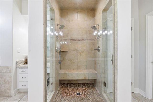 701 NE Shoreline Drive, Lee's Summit, MO 64064