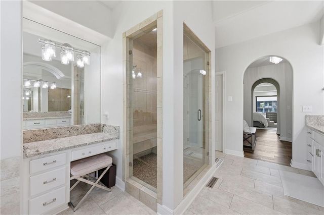 701 NE Shoreline Drive, Lee's Summit, MO 64064