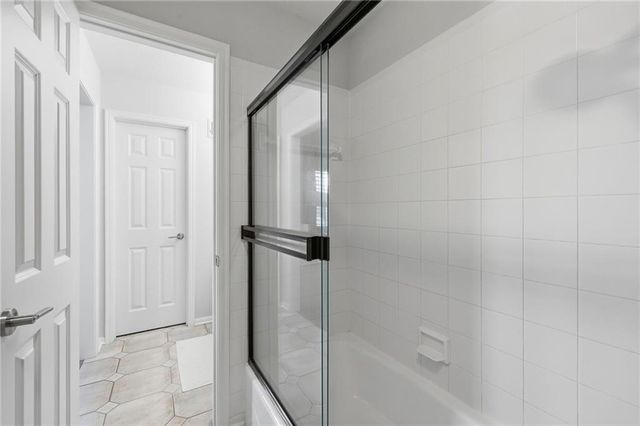 701 NE Shoreline Drive, Lee's Summit, MO 64064