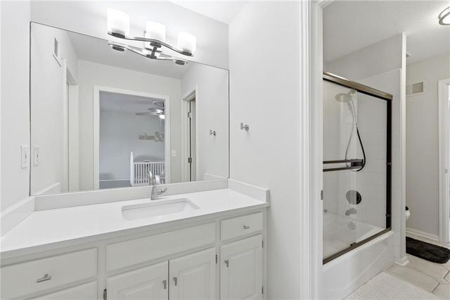 701 NE Shoreline Drive, Lee's Summit, MO 64064