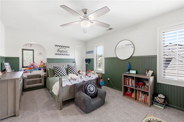 701 NE Shoreline Drive, Lee's Summit, MO 64064