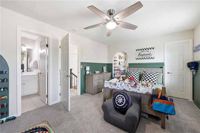 701 NE Shoreline Drive, Lee's Summit, MO 64064
