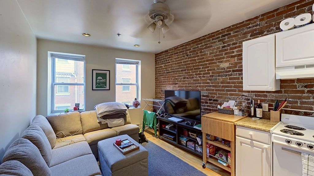 91 Prince St. 8, Boston, MA 02113
