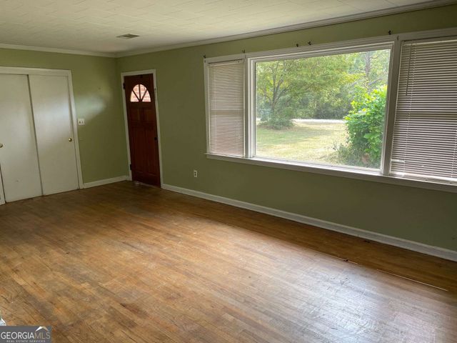 849 Prosperity Drive, Swainsboro, GA 30401