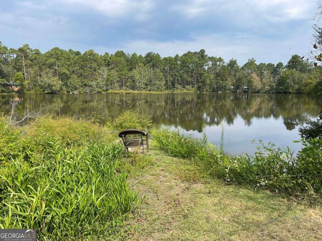 849 Prosperity Drive, Swainsboro, GA 30401