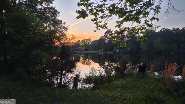 849 Prosperity Drive, Swainsboro, GA 30401