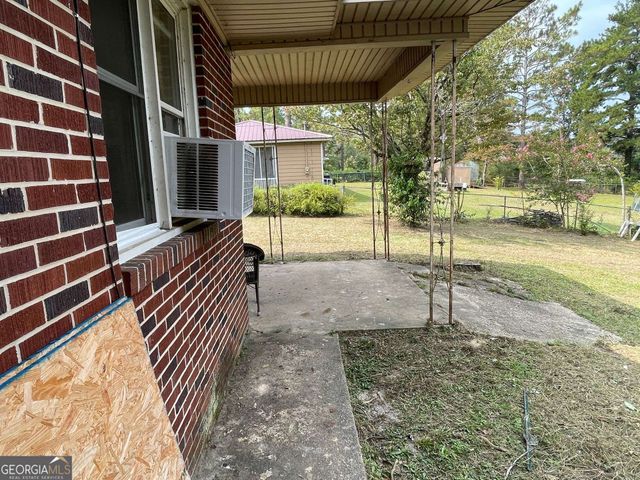 849 Prosperity Drive, Swainsboro, GA 30401