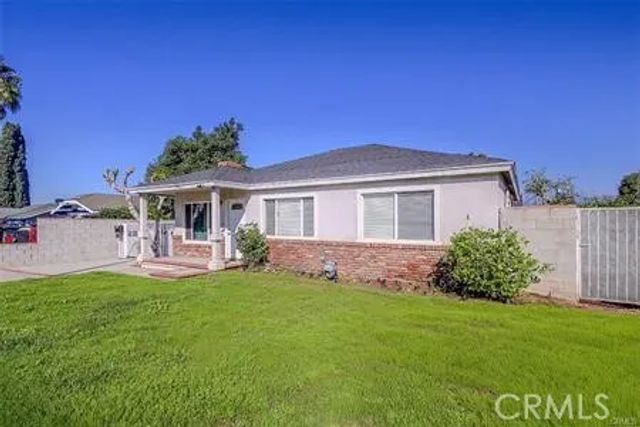 1235 W San Bernardino, Covina, CA 91722