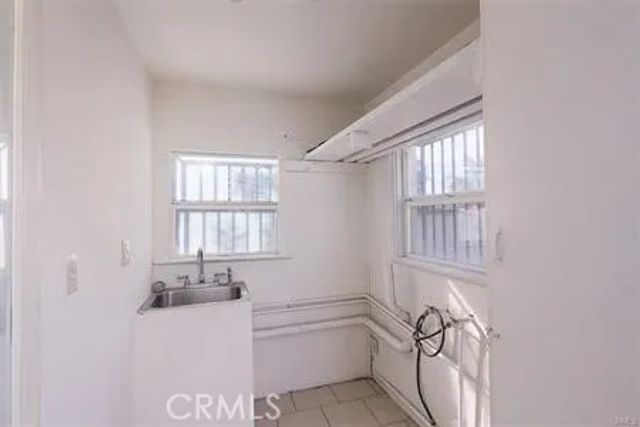 1235 W San Bernardino, Covina, CA 91722