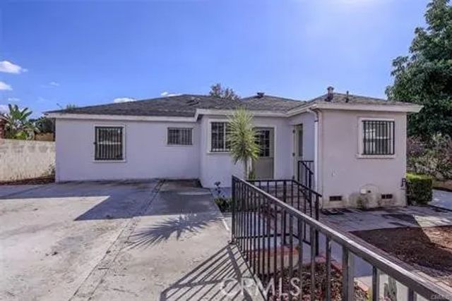 1235 W San Bernardino, Covina, CA 91722