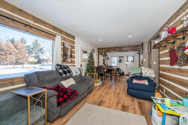 9178 E Lake Ave, Solon Springs, WI 54873