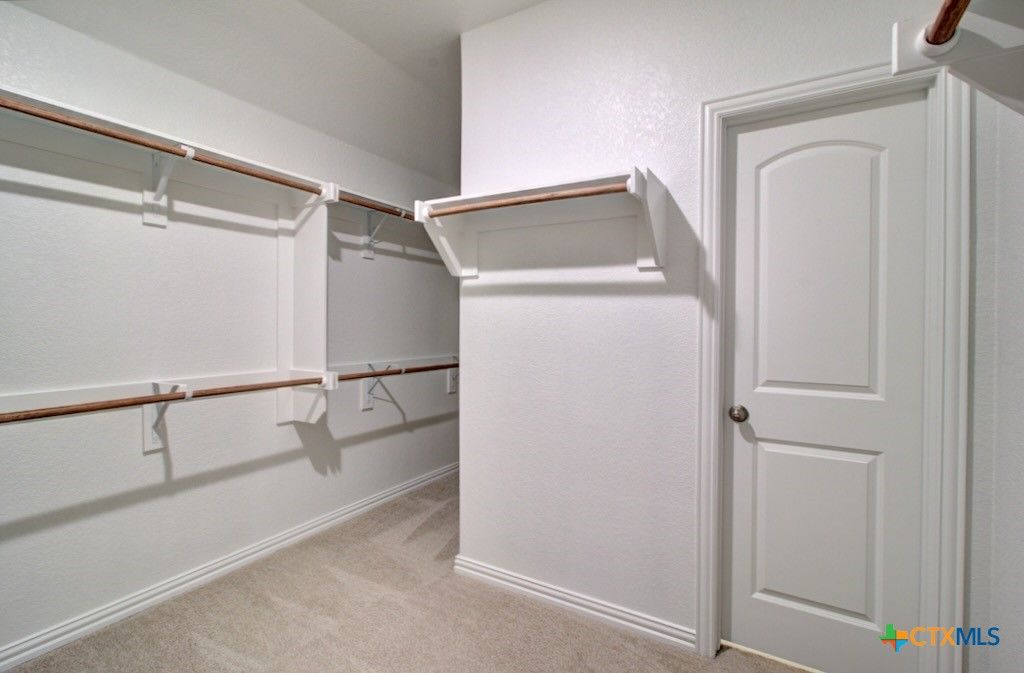 Image 20 of property listing at 849 Saltbush Street, New Braunfels, TX 78130