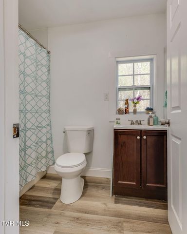 1724 Echo Avenue, Kingsport, TN 37665