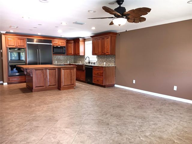1302 AMBLE LANE, Clearwater, FL 33755
