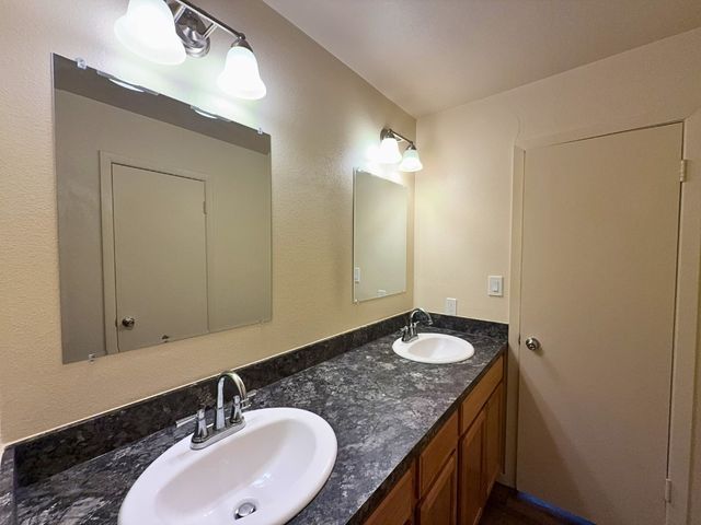 615 Crane Drive, Euless, TX 76039