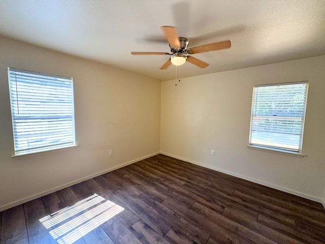 615 Crane Drive, Euless, TX 76039