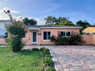 6225 SW 26th Street, Miami, FL 33155